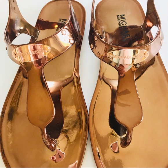 Michael Kors copper metallic jelly sandals - Picture 3 of 8